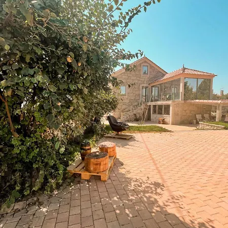 Dignus House בית הארחה 3*